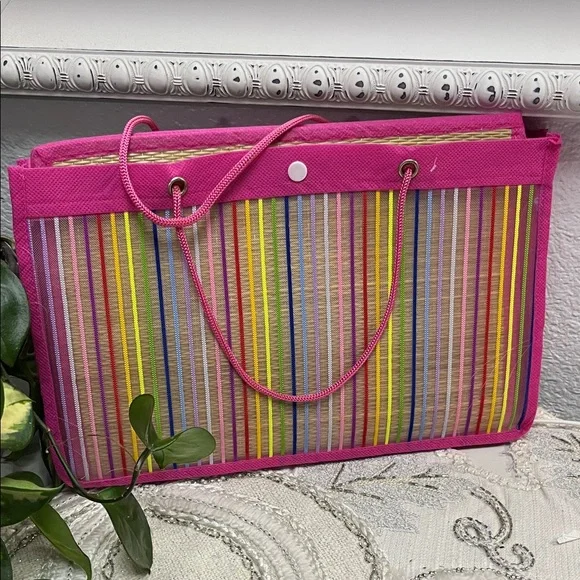 NWT Striped Beach Tote with Hot Pink Trim {flawed} - Picture 3 of 8